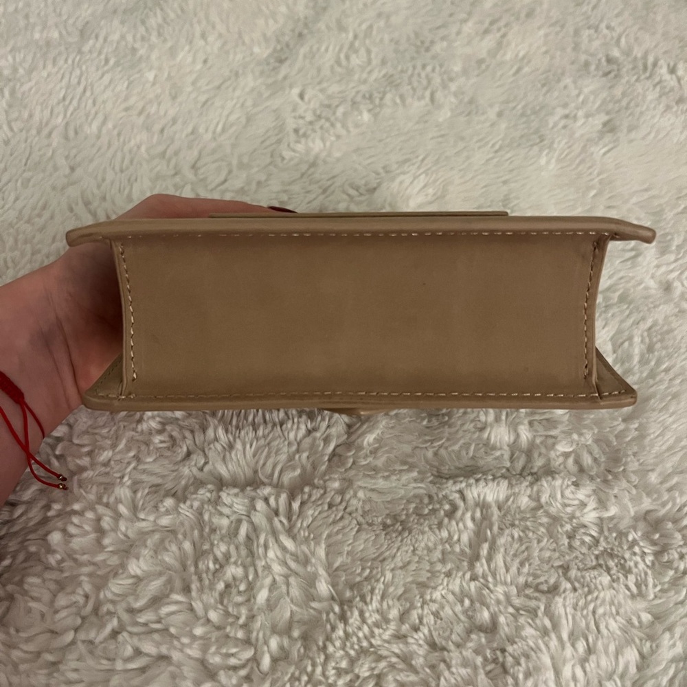Jacquemus Beige Mini Handle Bag with Gold Logo - Picture 3 of 4